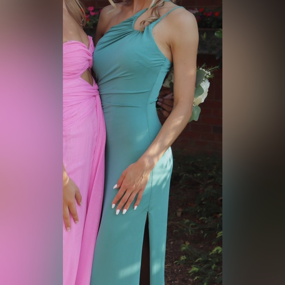 One shoulder blue-green prom dress